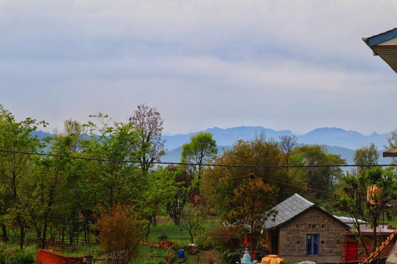 Raahi Stay, Landing Site Bir - Stay & Cafe Bagian luar foto