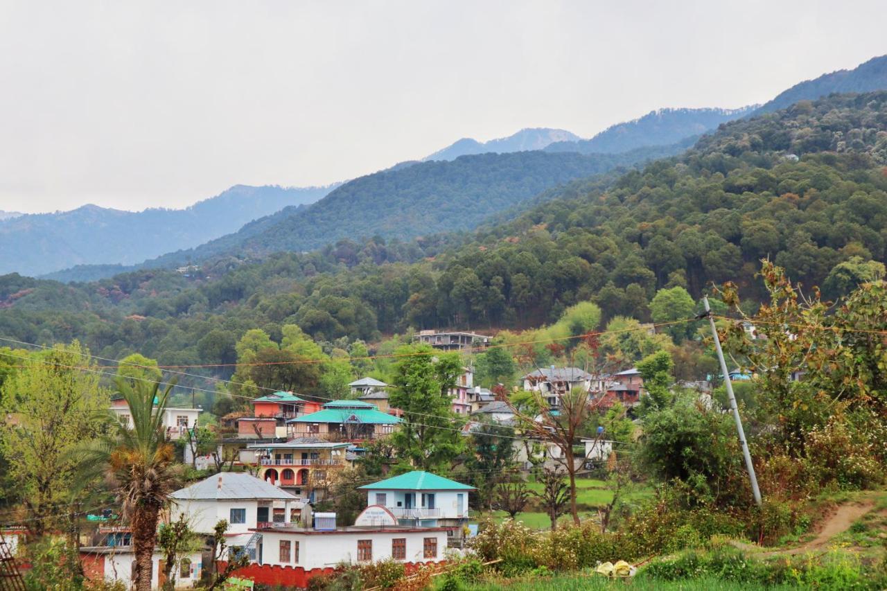 Raahi Stay, Landing Site Bir - Stay & Cafe Bagian luar foto