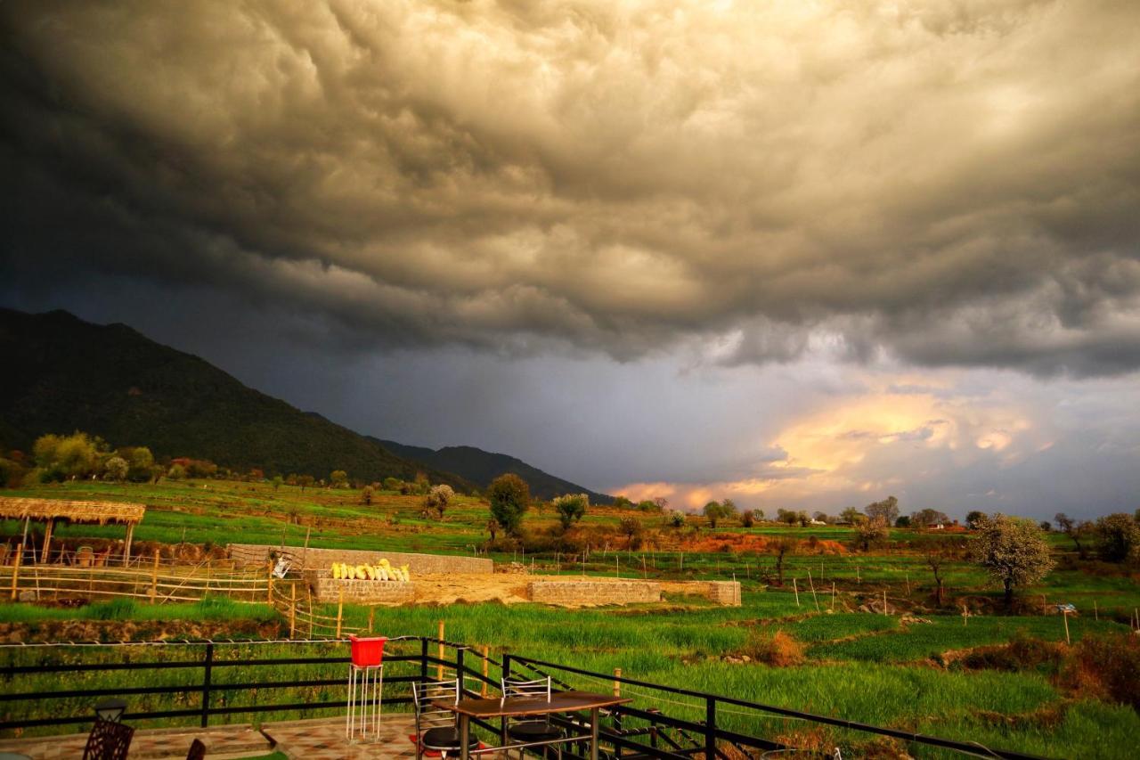 Raahi Stay, Landing Site Bir - Stay & Cafe Bagian luar foto