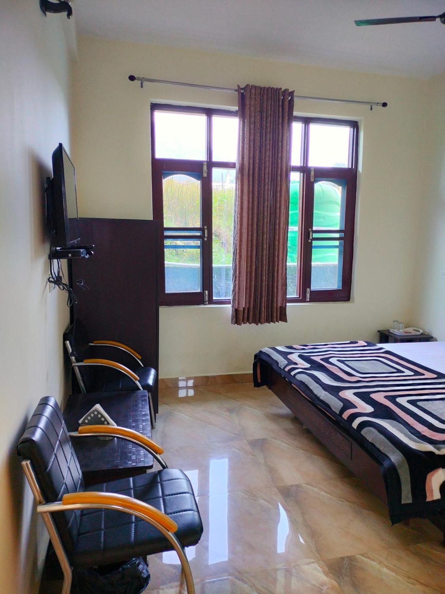 Raahi Stay, Landing Site Bir - Stay & Cafe Bagian luar foto